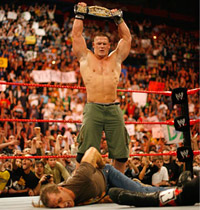 A Milano, John Cena tra i fischi<br />solleva la cintura di campione” />Già nel 2004 con Hideout ci eravamo occupati di wrestling. <A href=