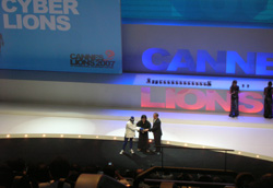 Power Ranger alla premiazione