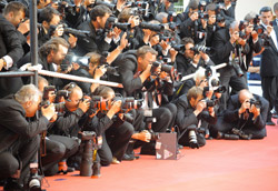 Una schiera di fotografi sul red carpet della Croisette