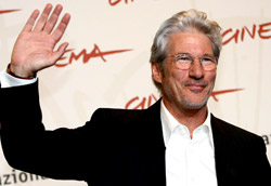 Richard Gere durante la presentazione di Hachiko