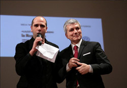 Checco Zalone premiato da Nichi Vendola