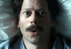 Mathieu Amalric in una scena del film